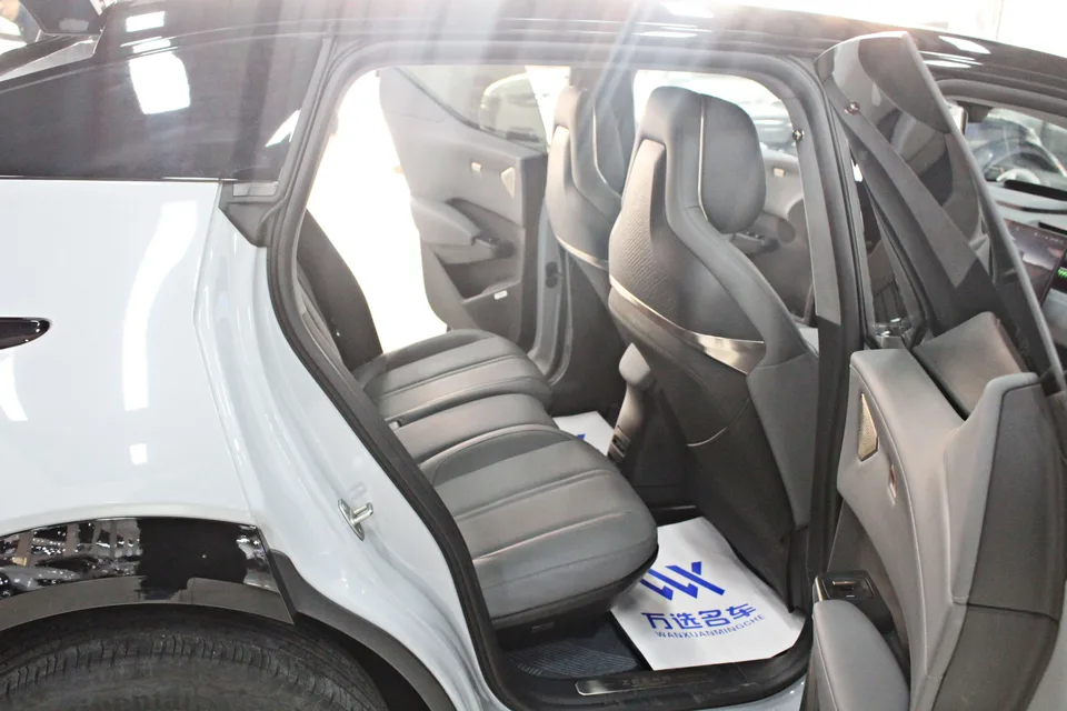 Zeekr X ZEEKR X 2025 four-seat rear-wheel drive cube version 2024 — миниатюра 4