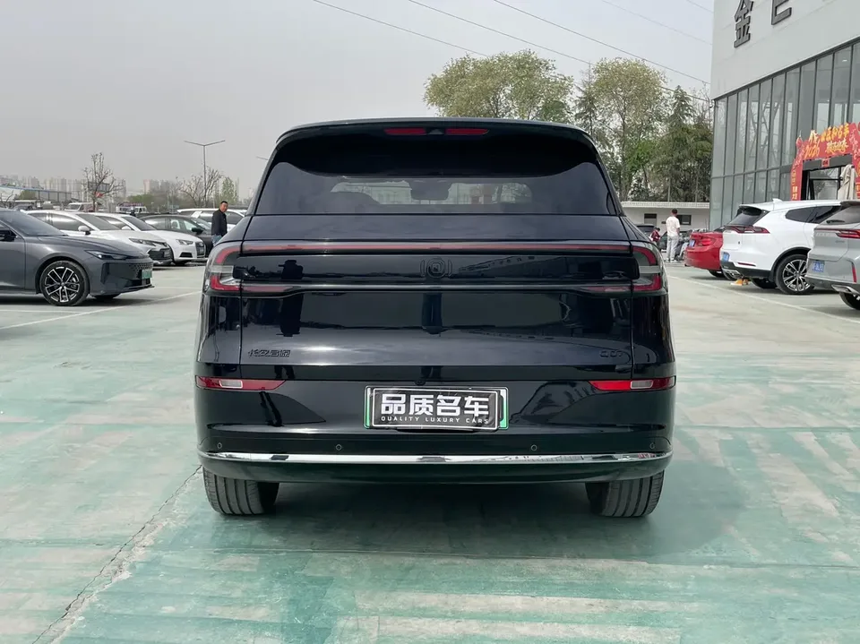 Changan Qiyuan Q07 215 Flagship PLUS 2025 — миниатюра 2