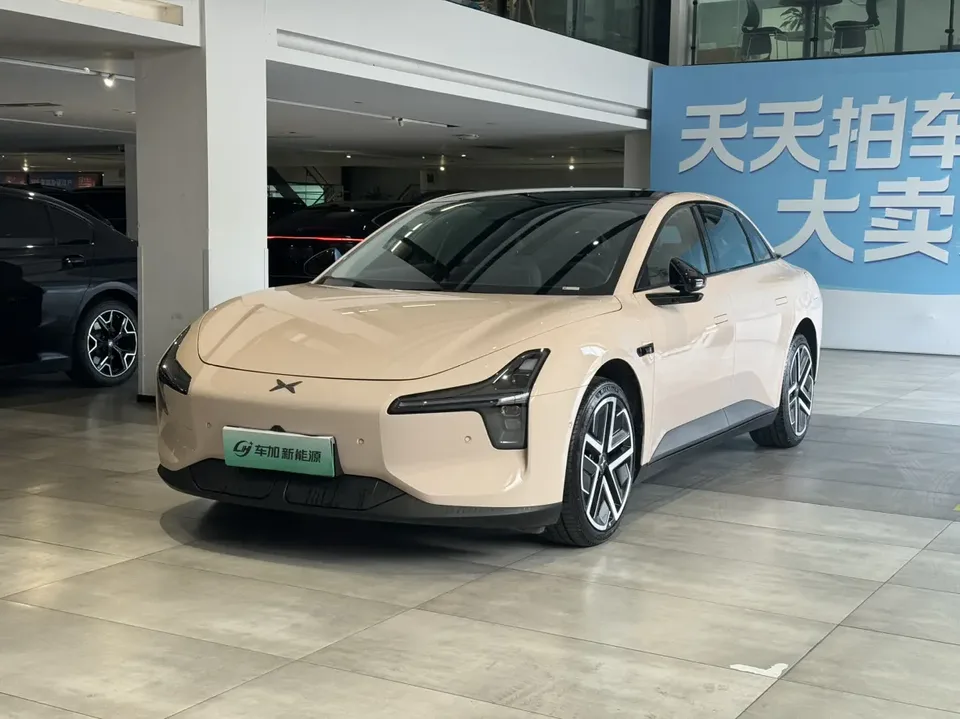XPeng Xiaopeng MONA M03 2025