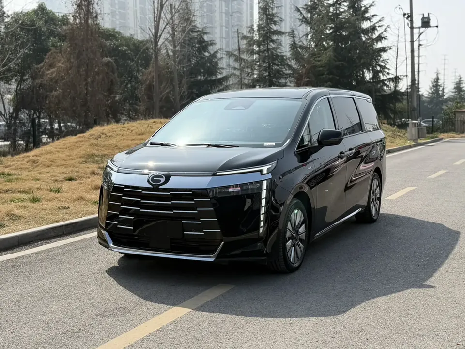 GAC Trumpchi E8 PHEV 2026