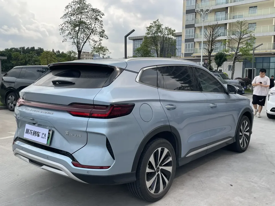 BYD Song PLUS DM DM-i Champion Edition 150KM Flagship PLUS 2024 — миниатюра 2