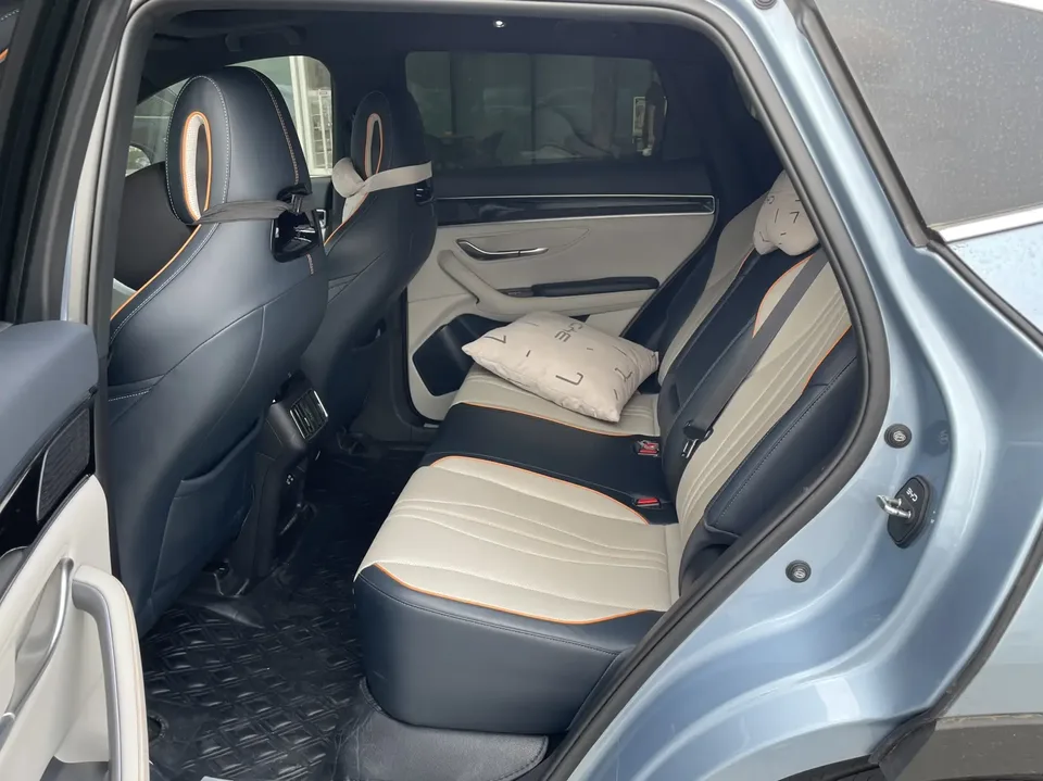 BYD Song PLUS DM DM-i Champion Edition 150KM Flagship PLUS 2024 — миниатюра 3