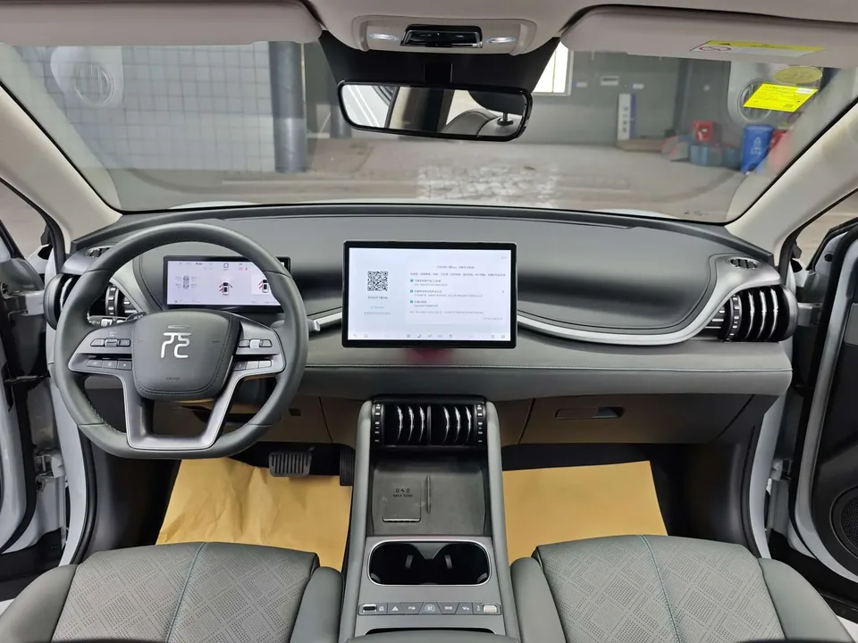 BYD Yuan Plus Smart Driving Edition 510KM Beyond Edition 2025 — миниатюра 3