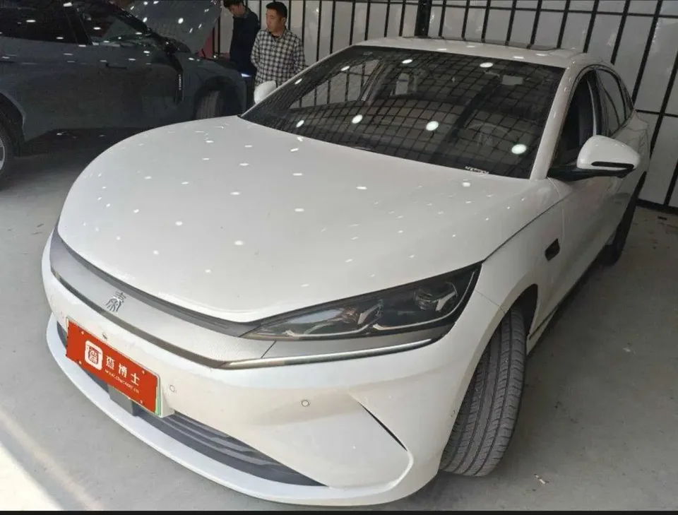 BYD Qin L EV 2025