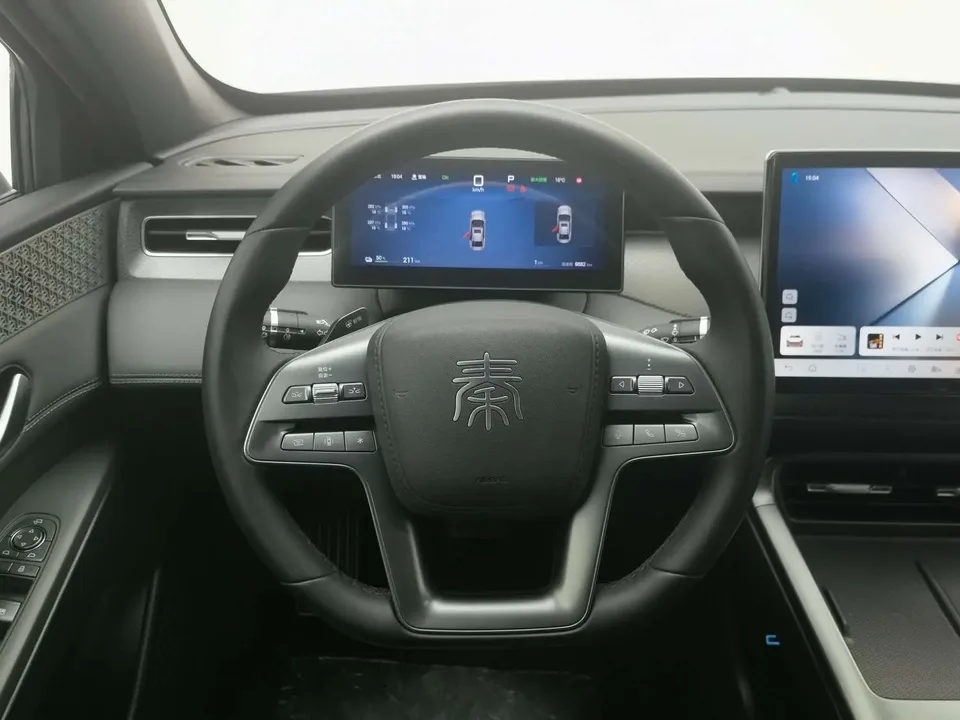 BYD Qin PLUS EV Smart Driving Edition 420KM Leading Edition 2025 — миниатюра 5
