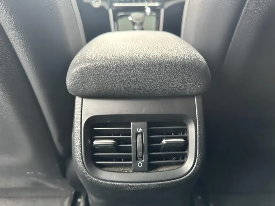 Kia K3 facelift 1.5L CVT fashion version 2022 — миниатюра 3