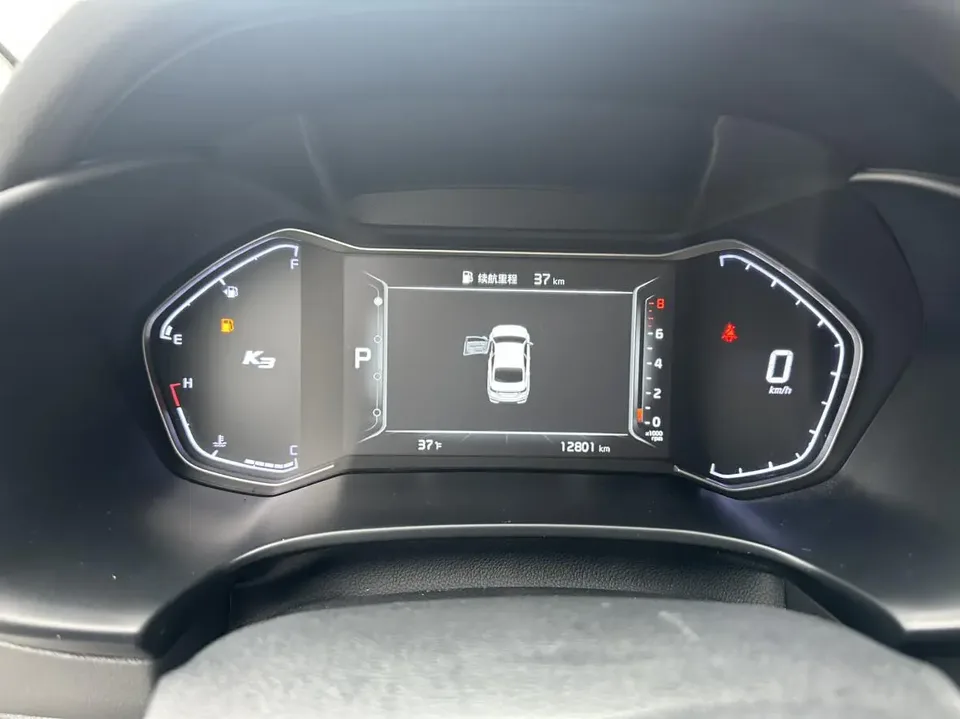 Kia K3 facelift 1.5L CVT fashion version 2022 — миниатюра 4