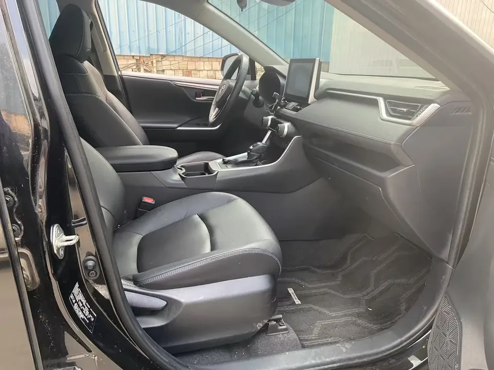 Toyota RAV4 2.0L CVT 2WD Fashion PLUS Edition 2022 — миниатюра 3