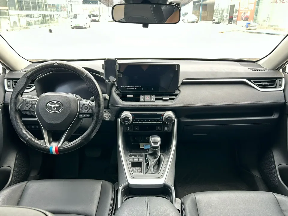 Toyota RAV4 2.0L CVT 2WD Fashion PLUS Edition 2024 — миниатюра 5