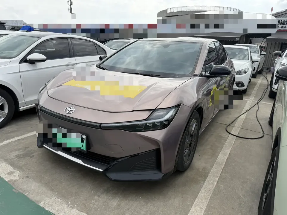 Toyota bZ3 2023