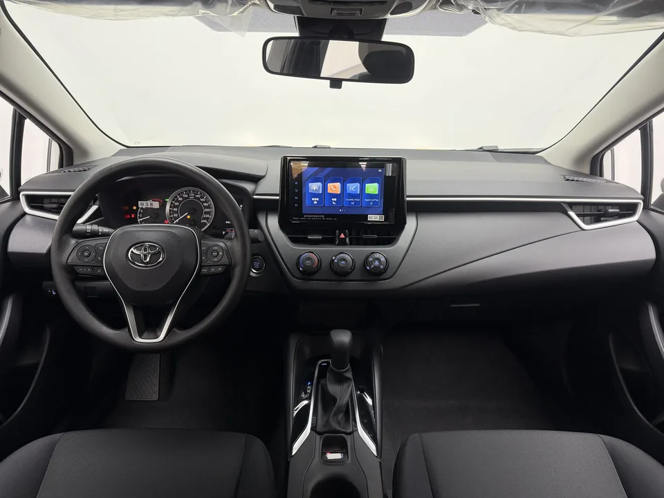 Toyota Corolla 1.2T S-CVT Pioneer Edition 2026 — миниатюра 3
