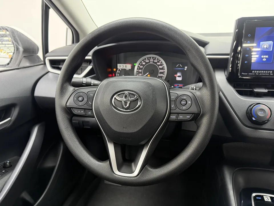 Toyota Corolla 1.2T S-CVT Pioneer Edition 2026 — миниатюра 5