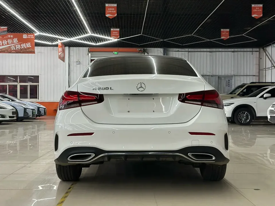 Mercedes-Benz Mercedes Benz A Class Mercedes-Benz A-Class 2022 A 200 L Sports Sedan Fashion Edition 2022 — миниатюра 2