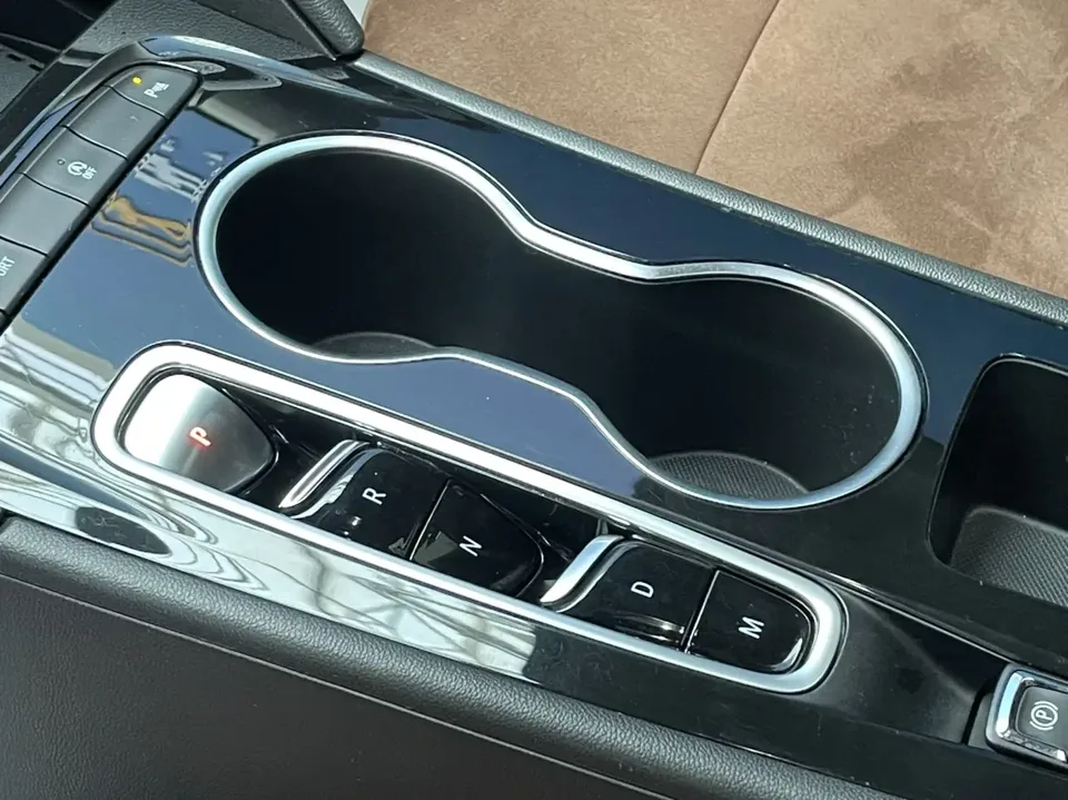 Buick Majesty Regal 2024 28T Enjoyment Edition 2023 — миниатюра 4