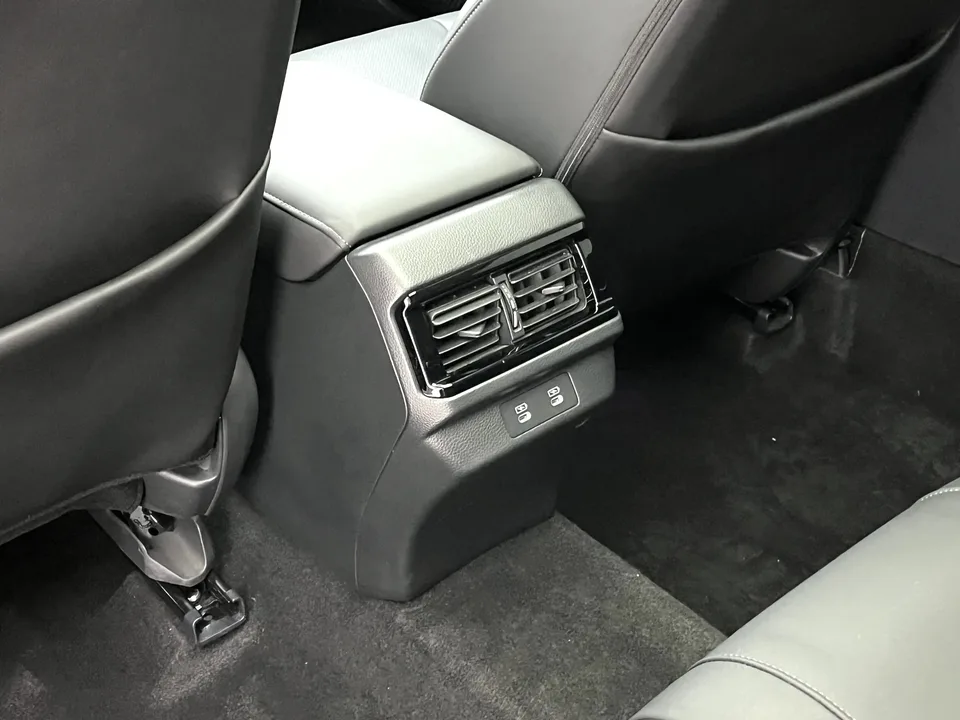 Honda Accord Accord 2025 Sharp T-Motion 260TURBO Premium Edition 2025 — миниатюра 3
