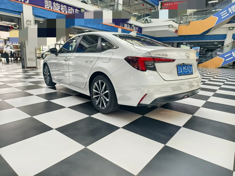 Honda Integra HATCHBACK 240TURBO CVT Magic NightDeluxe Edition 2023 — миниатюра 2