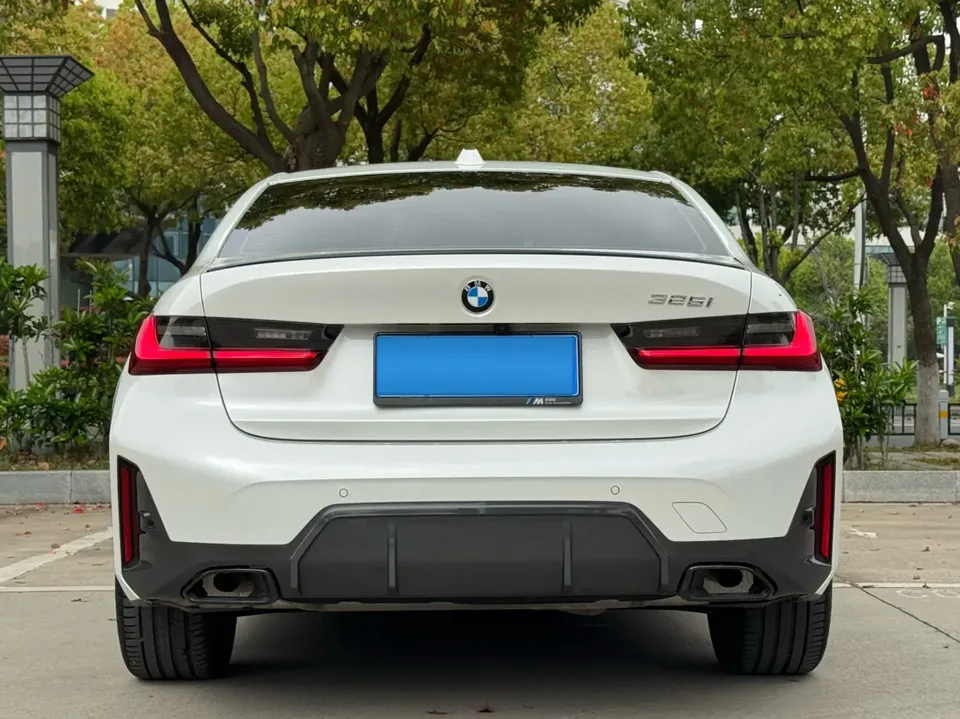 BMW 3 Series BMW 3 Series 2023 325i M Sport Night Edition 2023 — миниатюра 2