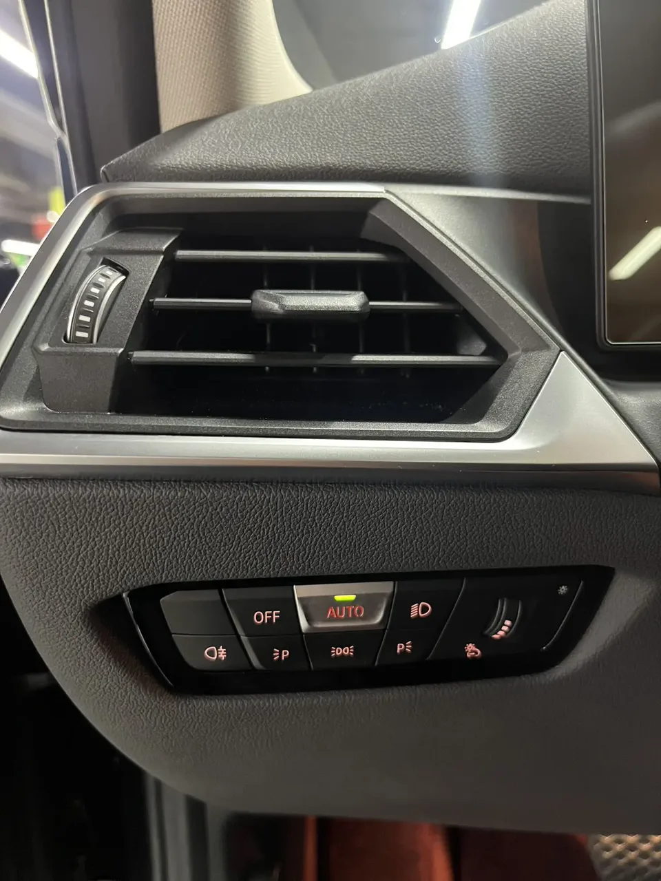 BMW 3 Series BMW 3 Series 2023 320Li M Sport Package 2024 — миниатюра 4