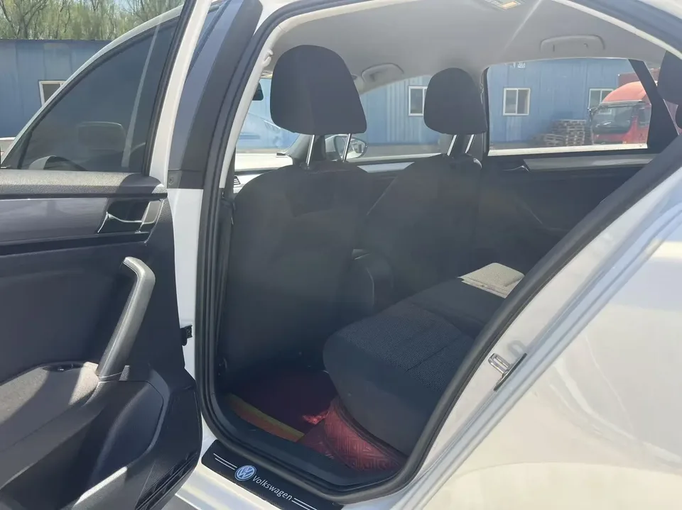 Volkswagen Bora Bora 2021 1.5L Automatic 30th Anniversary Edition 2023 — thumbnail 3