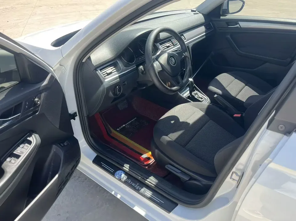 Volkswagen Bora Bora 2021 1.5L Automatic 30th Anniversary Edition 2023 — thumbnail 5