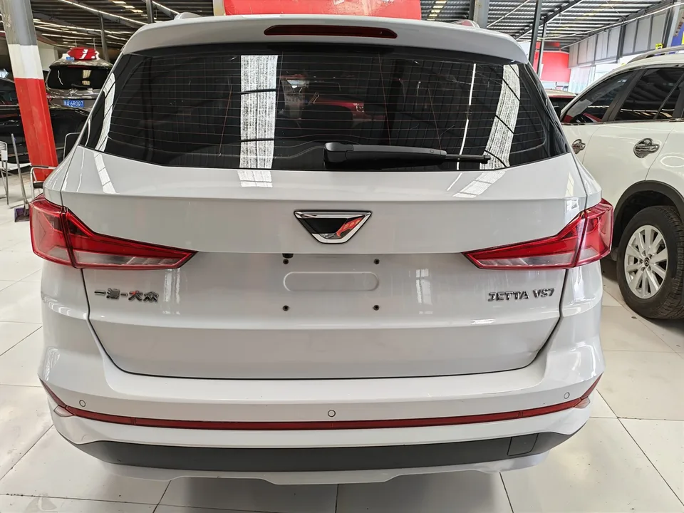 Jetta VS7 280TSI automatic aggressive version 2023 — миниатюра 2
