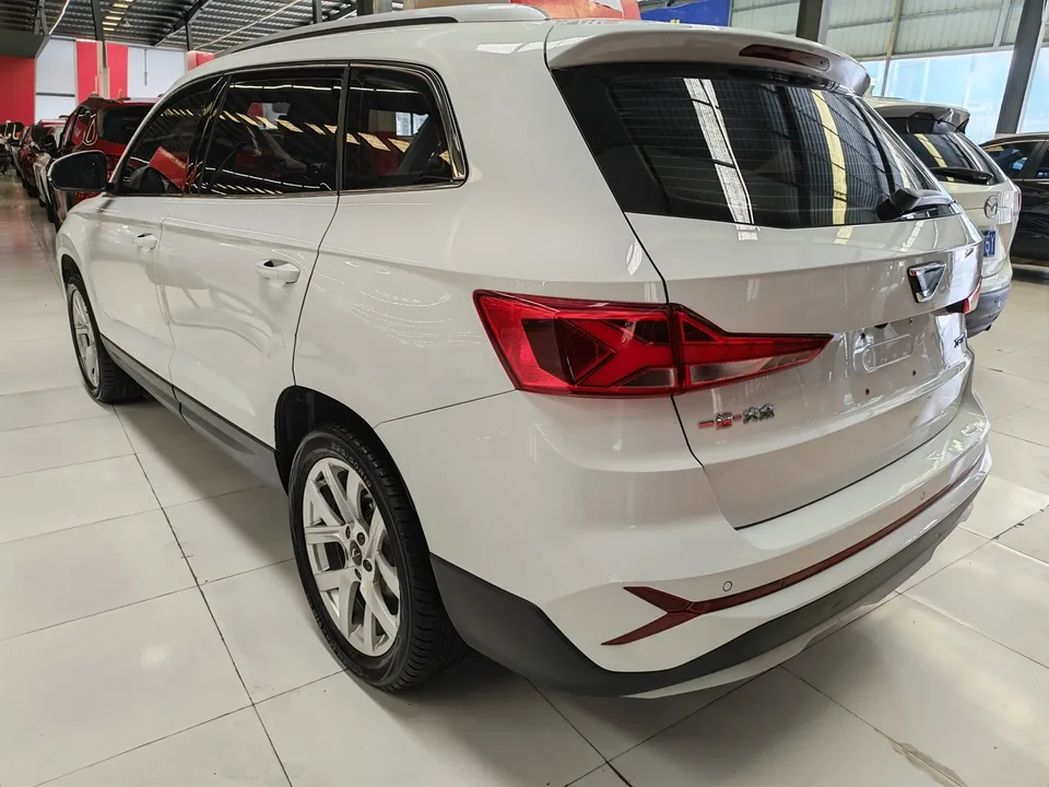 Jetta VS7 280TSI automatic aggressive version 2023 — миниатюра 4