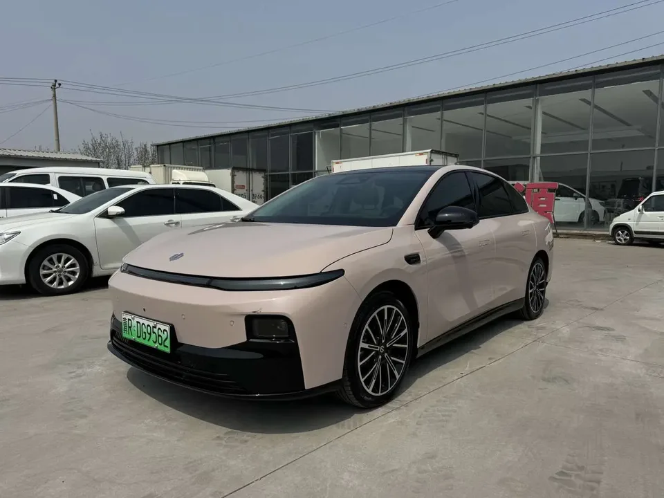 Leapmotor Leap running B01 2025