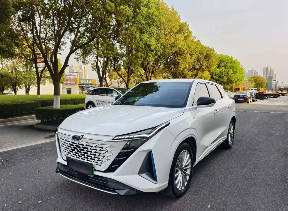 Oshan Changan Auchan Z6 iDD new energy 2024