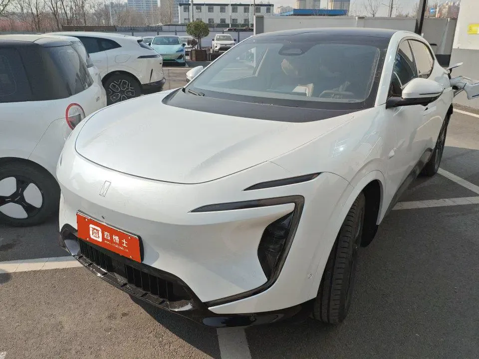 Avatr 07 Avita 07 2024 Pro+ rear-wheel drive pure electric version 2025 — photo 1, buy with delivery to Moscow