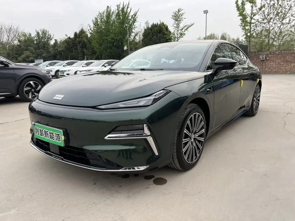 Geely Galaxy Star 8 PHEV 2025