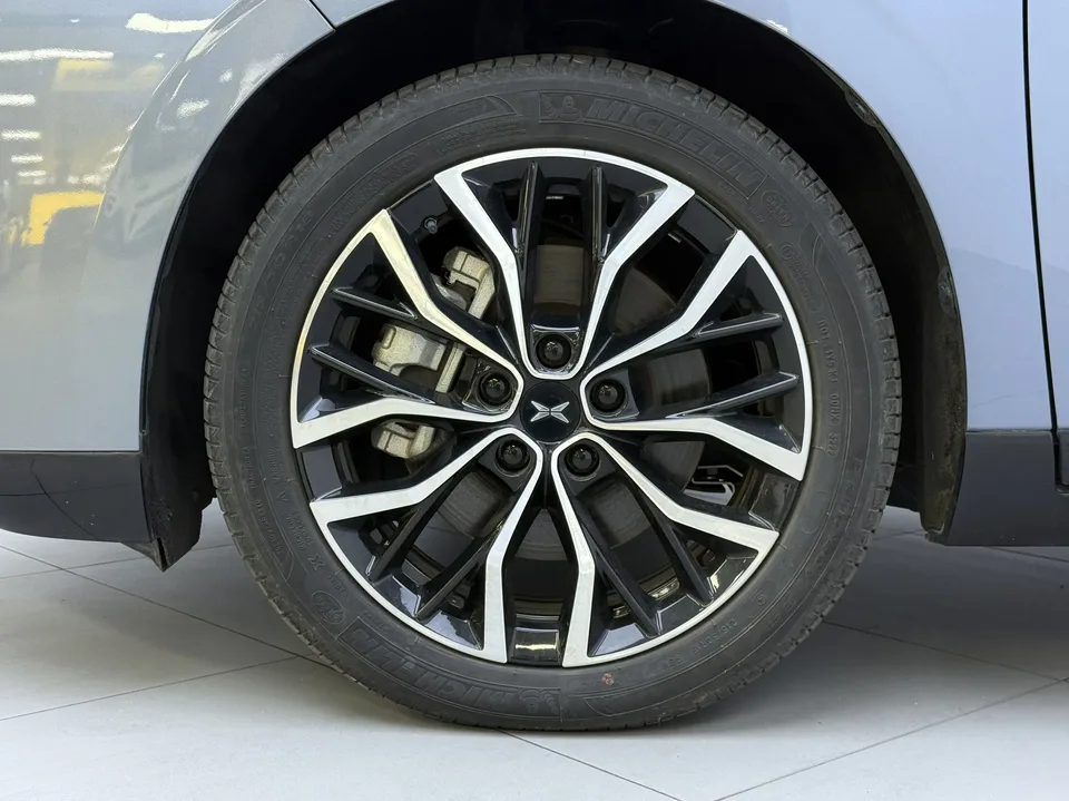 XPeng P5 2023