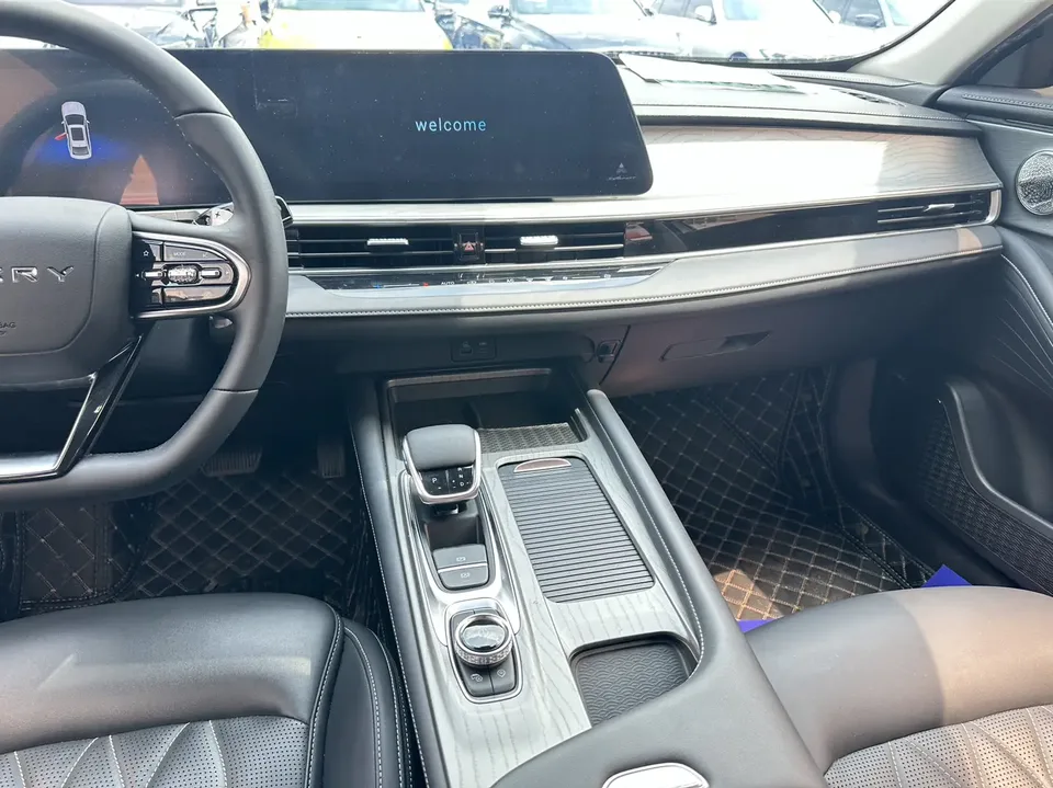 Chery Arrizo 8 1.6TGDI DCT Intelligent 2024 — миниатюра 3