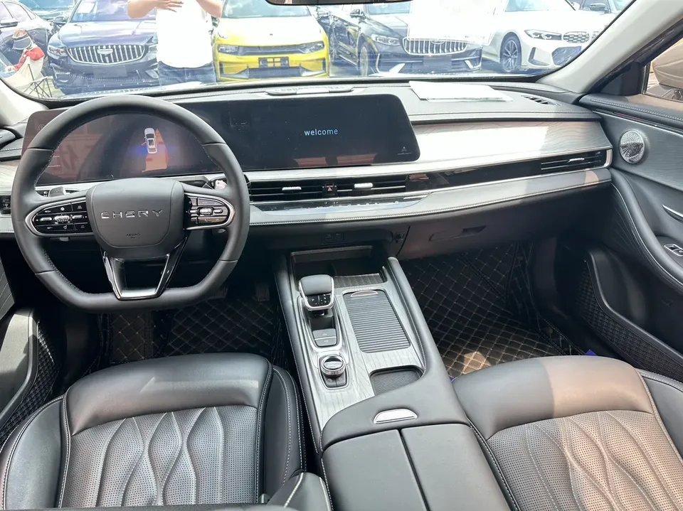 Chery Arrizo 8 1.6TGDI DCT Intelligent 2024 — миниатюра 4