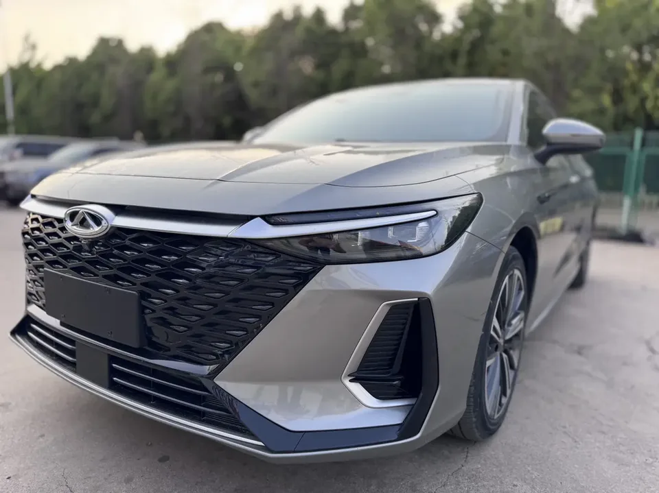 Chery Arrizo 8 1.6TGDI DCT 2023 — миниатюра 3