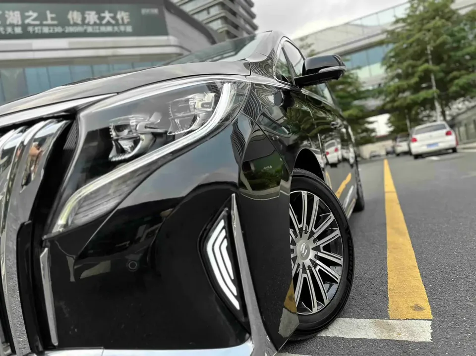 GAC Trumpchi M8 Trumpchi M8 2021 Lead Show Series 390T Extreme Edition 2022 — миниатюра 3