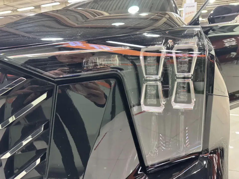 GAC Trumpchi GS8 Trumpchi GS8 2024 Pilot Series 2.0TGDI 4WD Luxury Smart Edition 2024 — миниатюра 3