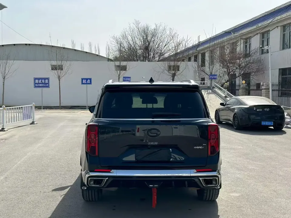 GAC Trumpchi GS8 Trumpchi GS8 2022 Trumpchi GS8 2022 Dual Engine Series 2.0TM Hybrid 4WD Premium Edition 7 Seaters 2023 — thumbnail 2