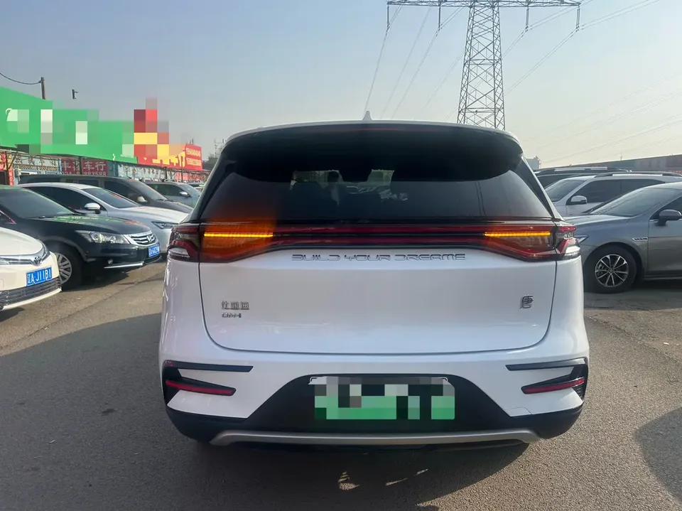 BYD Tang DM Tang DM 2021 DM-i 1.5T 112KM Premium Edition 2022 — thumbnail 2