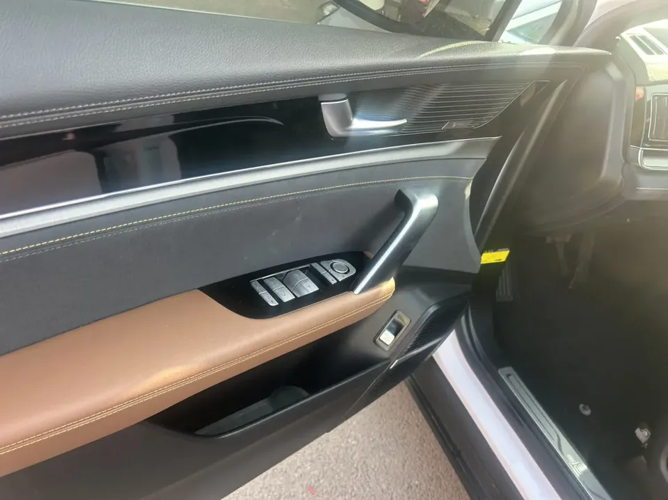 BYD Tang DM Tang DM 2021 DM-i 1.5T 112KM Premium Edition 2022 — thumbnail 5