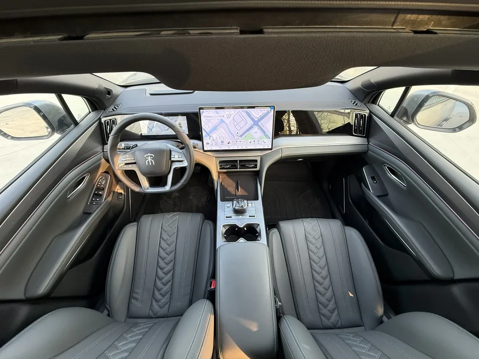 BYD Song L DM Intelligent Driving Edition DM-i 112KM Beyond Edition 2025 — миниатюра 5