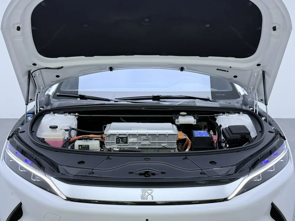 BYD Han EV standard range version luxury model 2022 — миниатюра 2