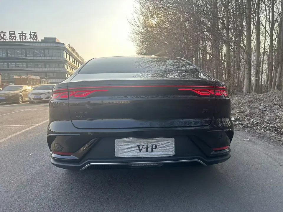 BYD Han DM DM-i Honor Edition 121KM Elite 2024 — миниатюра 2