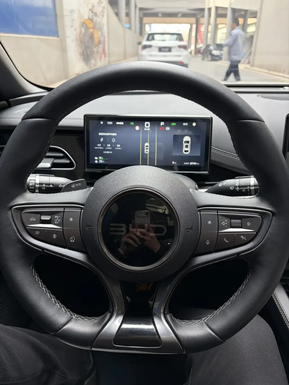BYD Seal 06DM Intelligent Driving Edition DM-i 120KM Premium Edition 2025 — миниатюра 4