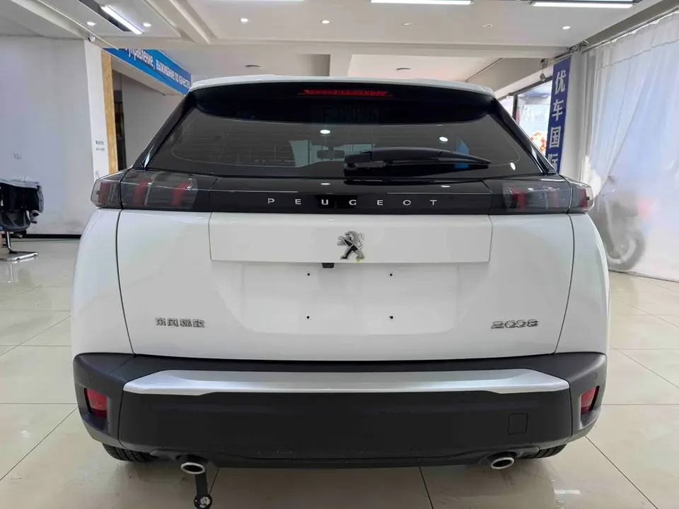 Peugeot 2008 Peugeot 2008 2022 230THP THE ONE 2022 — миниатюра 2