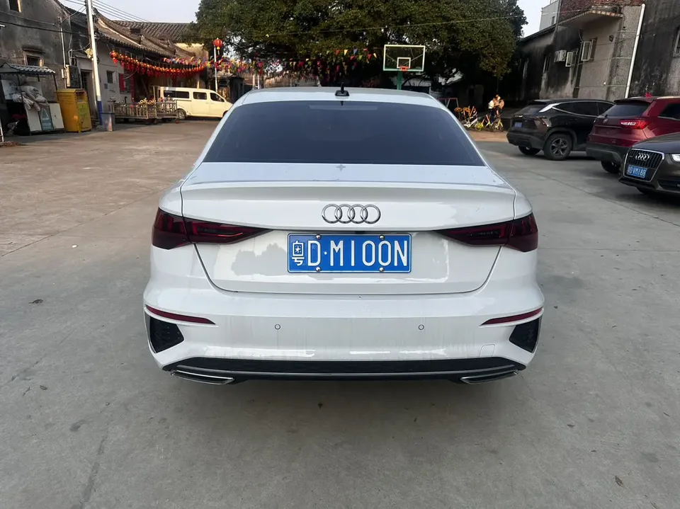 Audi A3 A3L Limousine 35 TFSI Fashion Sports 2023 — миниатюра 2