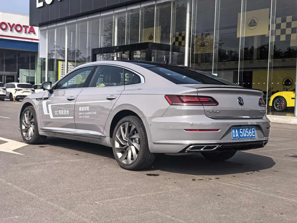 Volkswagen Arteon 380TSI Eye-catching Edition 2024 — миниатюра 4