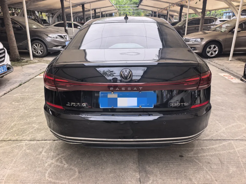 Volkswagen Passat Passat 2023 330TSI Starry Sky Deluxe Edition 2023 — миниатюра 2