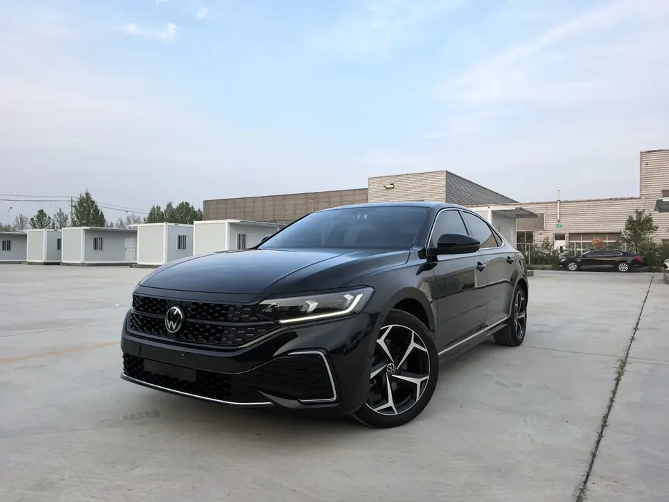 Volkswagen Passat 2023