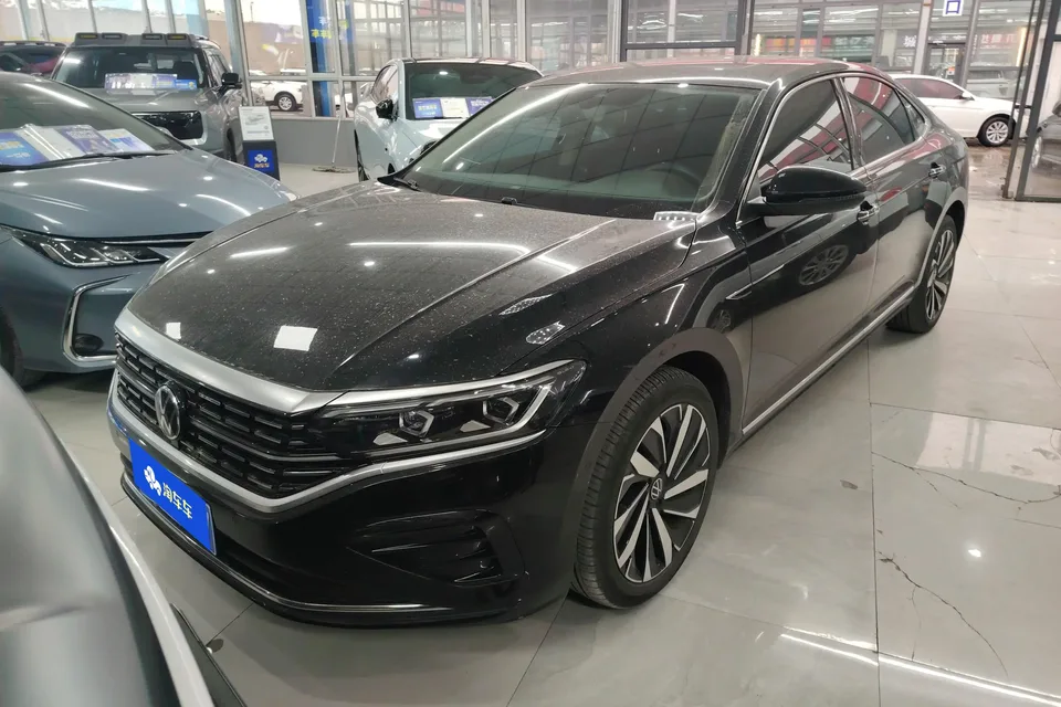 Volkswagen Passat 2023