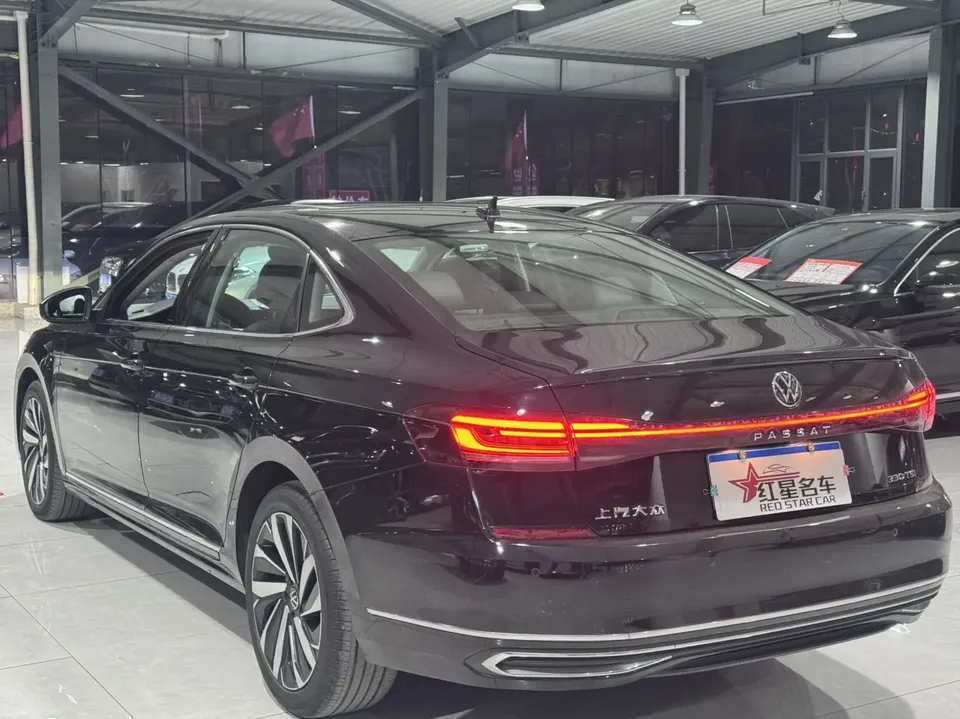 Volkswagen Passat Passat 2022 330TSI Star Elite Edition 2022 — миниатюра 4